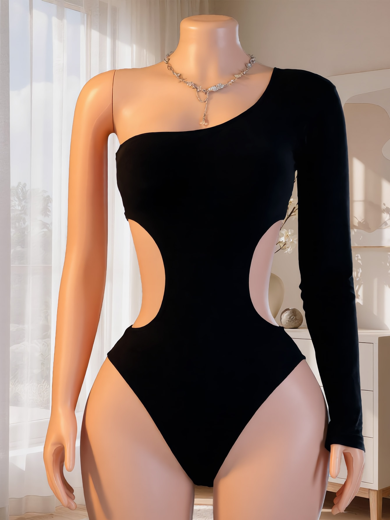 بودي سوت نسائي بكتف واحد وأكما - مراجعة Underwear وسعره