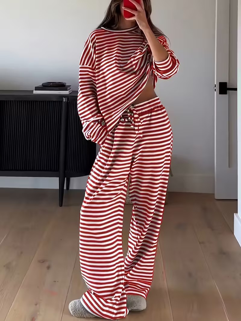 طقم نسائي جديد لخريف وشتاء 202 - مراجعة T-Shirts وسعره